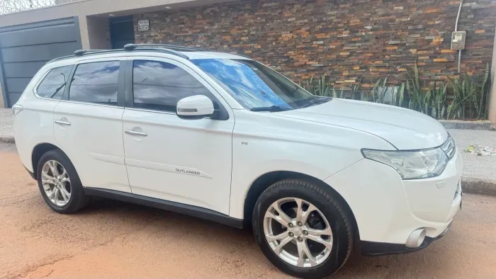 Mitsubishi Outlander 3.0/ GT 3.0 V6 Aut. 2014