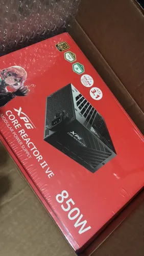 Fonte Xpg reactor II 850w (NOVA SEM USO)