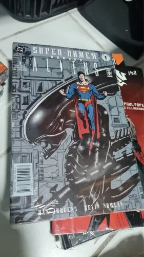 HQ Superman versus aliens minissérie completa