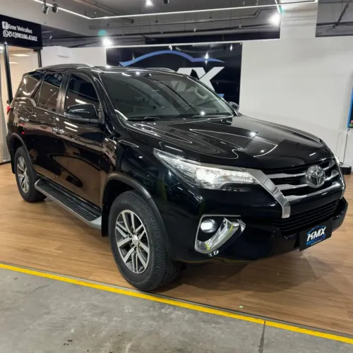Toyota Hilux SW4 SRX 4X4 2.8 TDI 16V Dies. Aut. 2020
