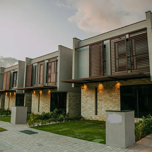 VENDE-SE casa em condomínio privado INTERMARES!