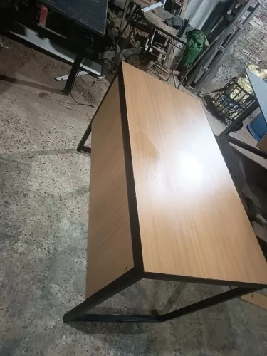 Mesa secretária