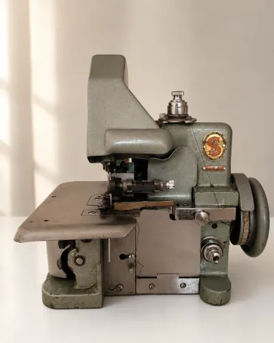 Máquina de costura OVERLOCK motor portátil