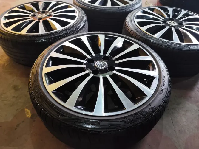 Rodas Aro 17" Originais Mod FIAT- Linea. C/pneus 195/40/17. ACEITO CARTÃO.