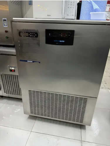Freezer Ultra Congelador Prática Klimaquip Uk07 15l Prateado (Usado)