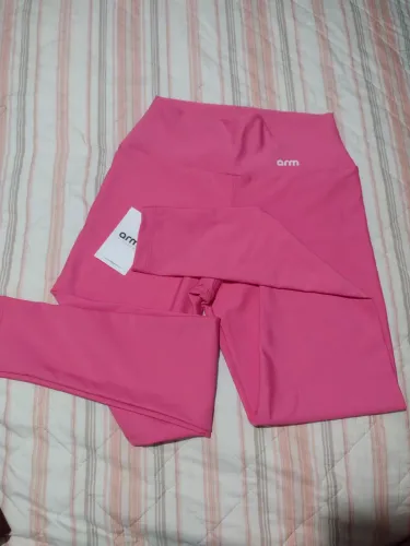 CONJUNTO DE FITNESS Marca arm NOVO, com etiqueta