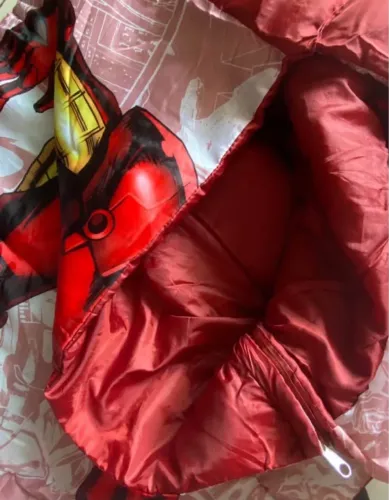 Saco de dormir homem de ferro