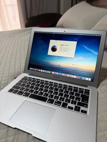 MacBook