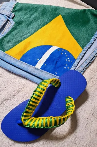 Chinelo customizado 