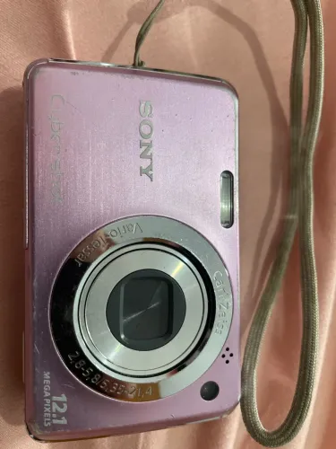 Câmera retrô Sony Cybershot 12.1 rosa