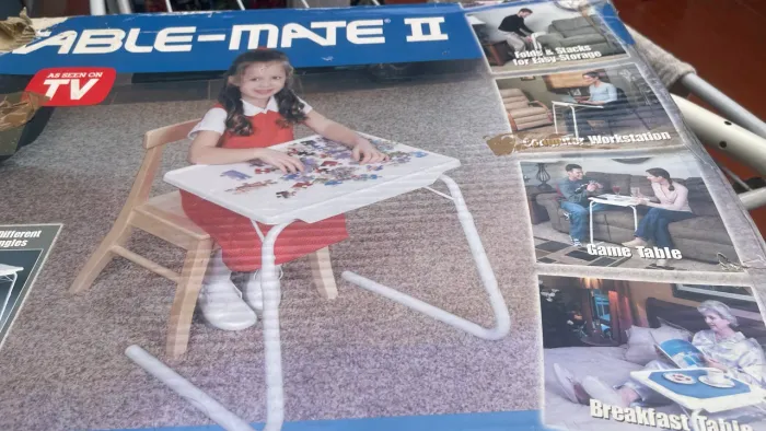 Mesa portátil para usos diversos