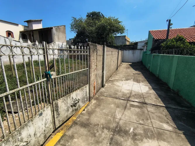 Terreno à venda em Vila no Centro de Campos dos Goytacazes