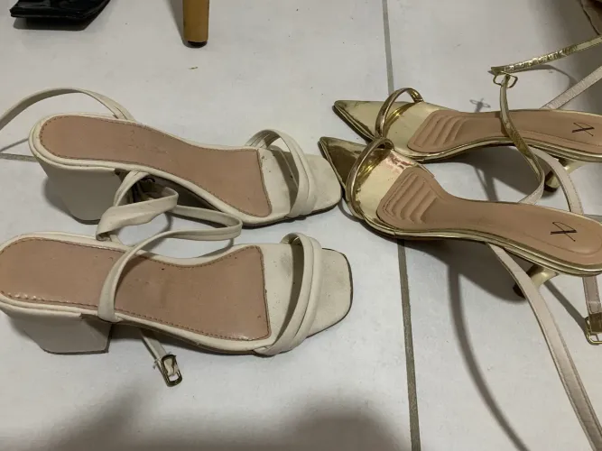 Sandália semi nova as duas por 80,00