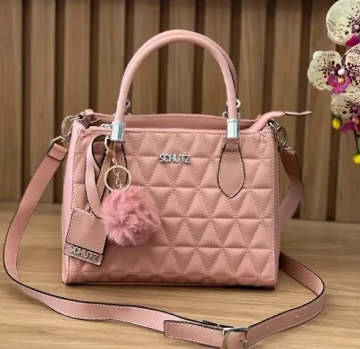 Bolsa Schutz Lorena Baby Matelasse Feminina Cor: Rosê / Confecção Luxo