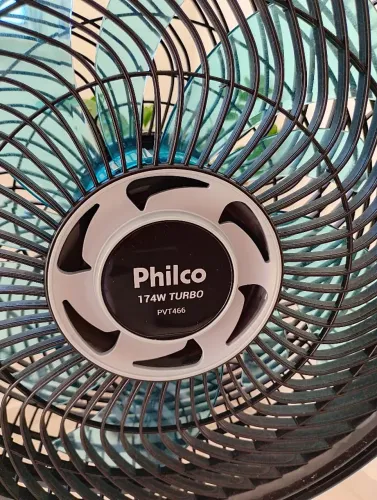 Ventilador Philco preto de coluna 