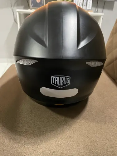 Capacete aberto