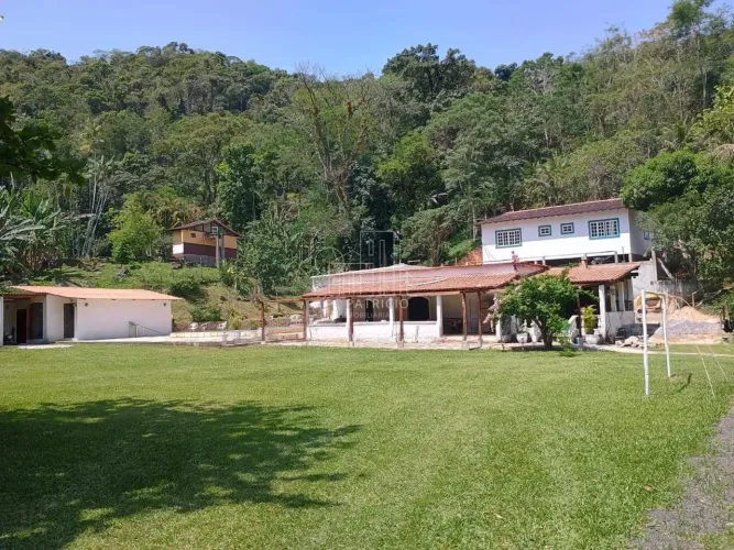 SÍTIO DE ALTO PADRÃO PARA LOCAÇÃO FIXA OU TEMPORADA | GUAPIMIRIM/RJ