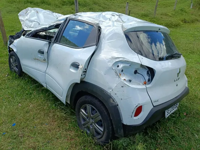Sucata de Kwid 