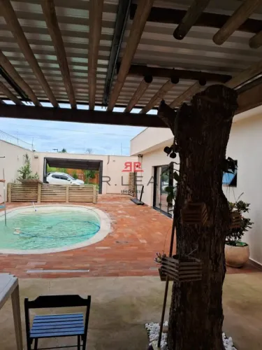 Chácara com 300 m² e 2 quartos em Vale do Igapó IV, Agudos - SP
