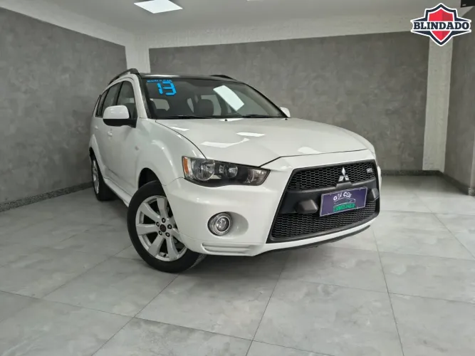 Mitsubishi Outlander 3.0/ GT 3.0 V6 Aut. 2013
