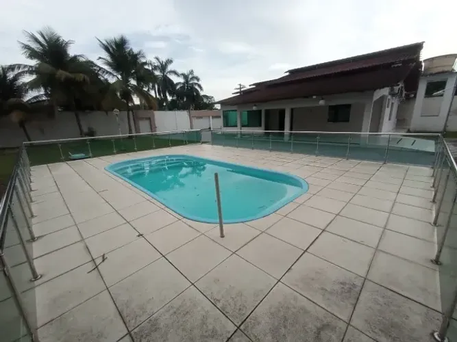 Terreno 2.400m² e Casa c/ 3 Suítes sendo 1 Maxter Modulados e Spit's no Cond. Laranjeiras