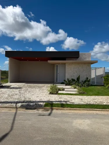 Casa Alto Padrão 3 suítes sendo 2 c closet - Piscina - Village Damha II