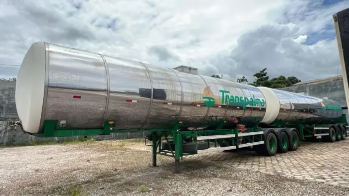 VENDE-SE RODOTREM TANQUE AÇO CARBONO TERMICADO - 62.000 LITROS