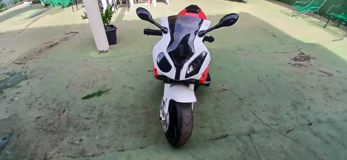 Moto elétrica infantil