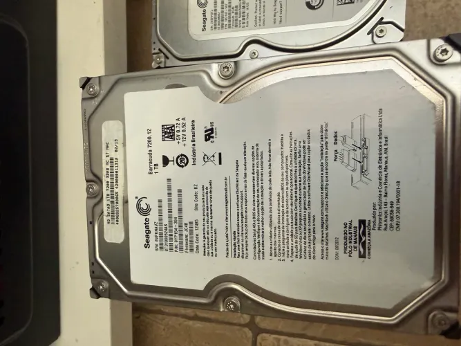 HD de 1 terá e 500 gb
