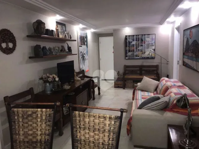 Lopes Enjoy vende Excelente apartamento 2 quartos, fundos, sol manhã, 83 m2, 1 vaga escrit
