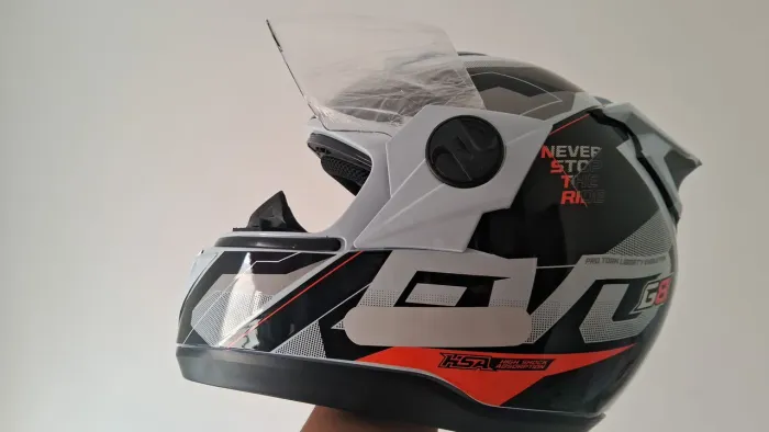 Capacete novo