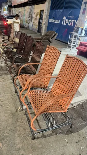 Cadeiras de balanço com 4 molas nova a pronta entrega