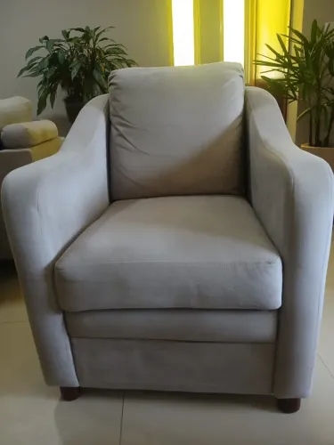PAR DE POLTRONAS CINZA - Elegantes e Conservadas!