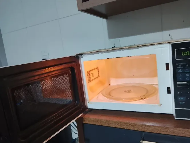 Vende-se um microondas 350,00