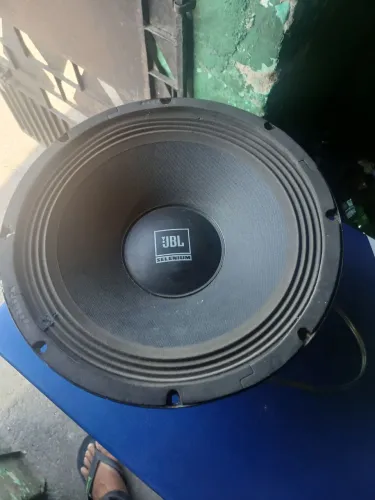 Alto falante JBL De 500 watts