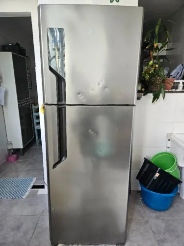 Refrigerador eletrolux 474L