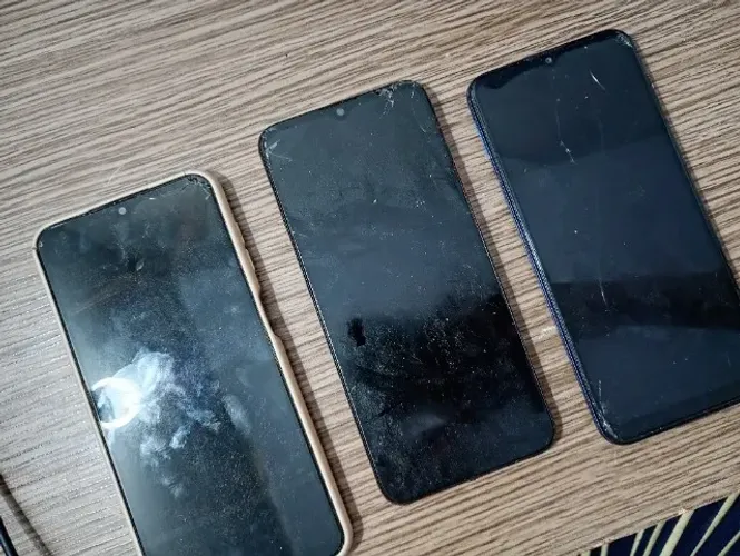 Vende-se carcaça de aparelhos Samsung M23, Motorola E7 e One Fusion