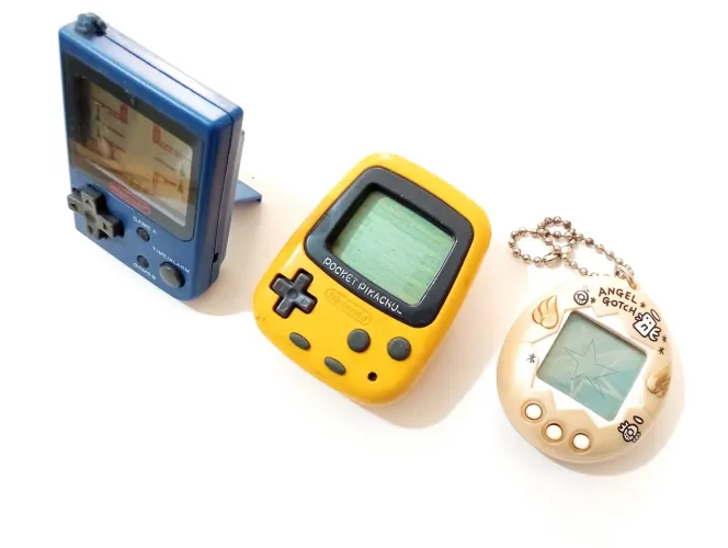 Lote Pikachu Pocket Mario e Tamagotchi