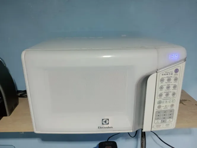 Microondas Eletrolux 41 litros
