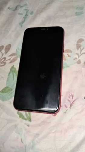 Vende-se iPhone 11, em perfeito estado, funcionando tudo certinho