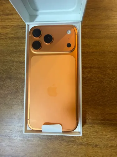 iPhone 17 Pro Max 256 GB - ACEITO TROCA -