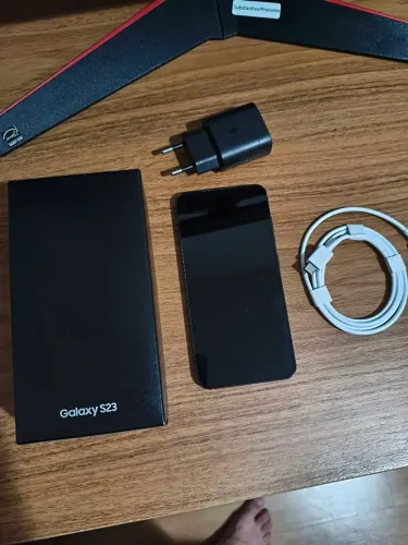 Samsung Galaxy S23 256GB. Carregador Original 