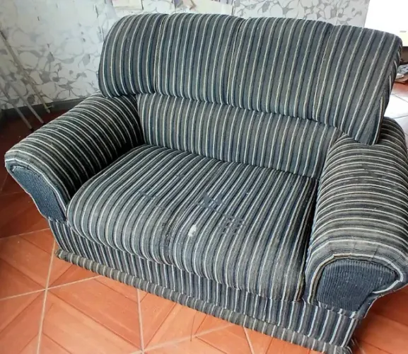 Sofá 2 lugares 