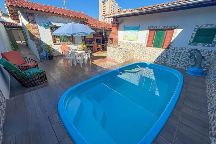 Casa com Piscina à Venda na Martim de Sá com 3 dormitórios Caraguatatuba/SP