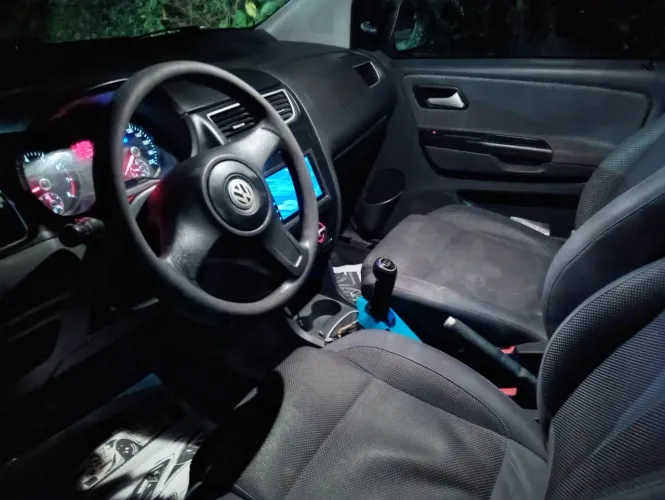 Volkswagen Fox 1.0 MI Total Flex 8V 3P 2012