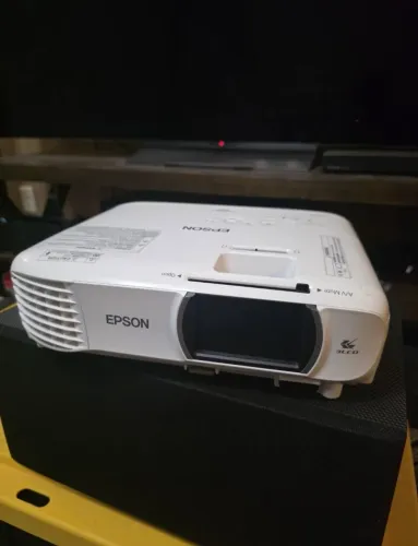 Projetor Epson Home Cinema 1080
