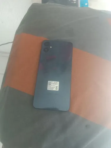 Samsung Galaxy A05 com aspecto de novo