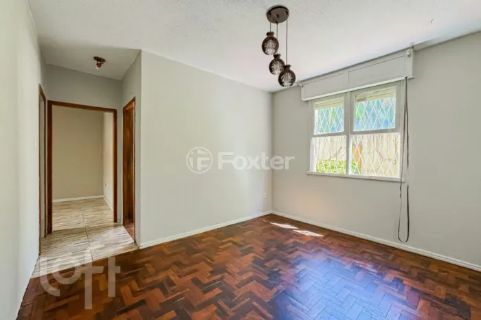 Apartamento à venda Rua Roque Calage, Passo da Areia - Porto Alegre