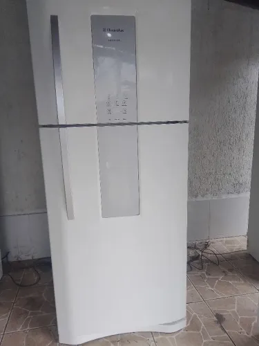 Geladeira Electrolux df80 frosfree 587 litros