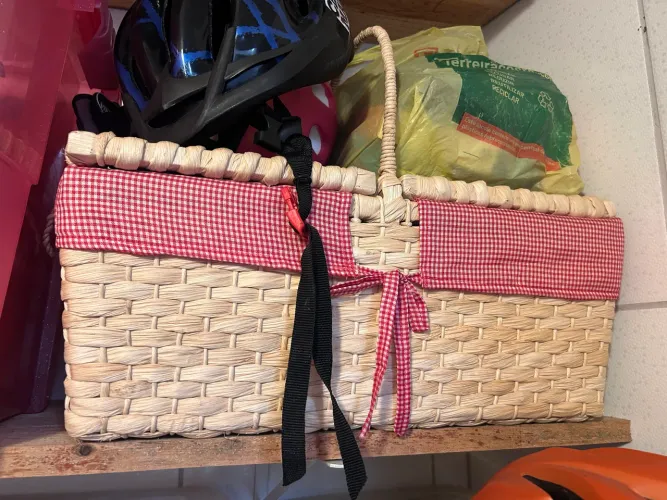 Cesta de picnic novinha 